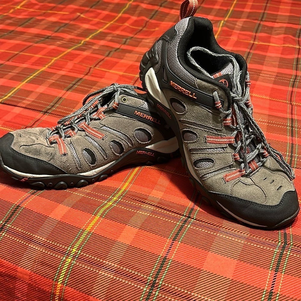 Merrell Men's Gray and Black Hiking Shoes